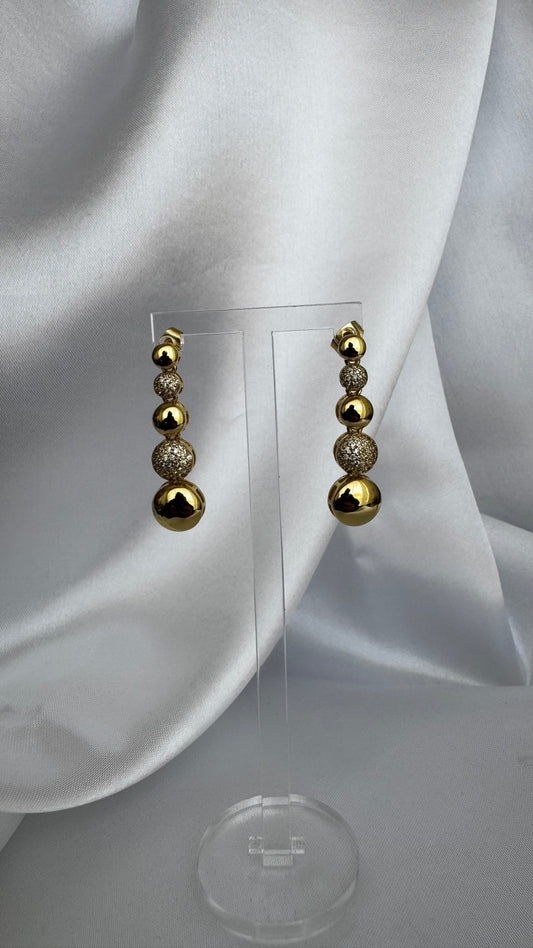 Brinco 5 Esferas com Zircônias