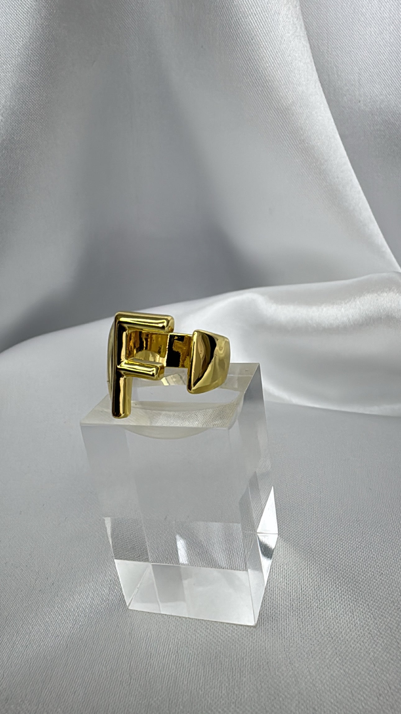 Anel F Regulável Dourado