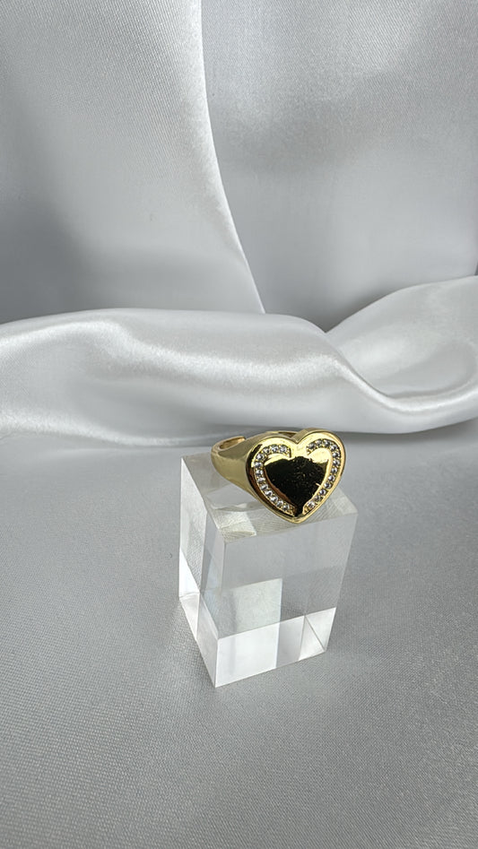 Anel Coração com Zircônias Regulável