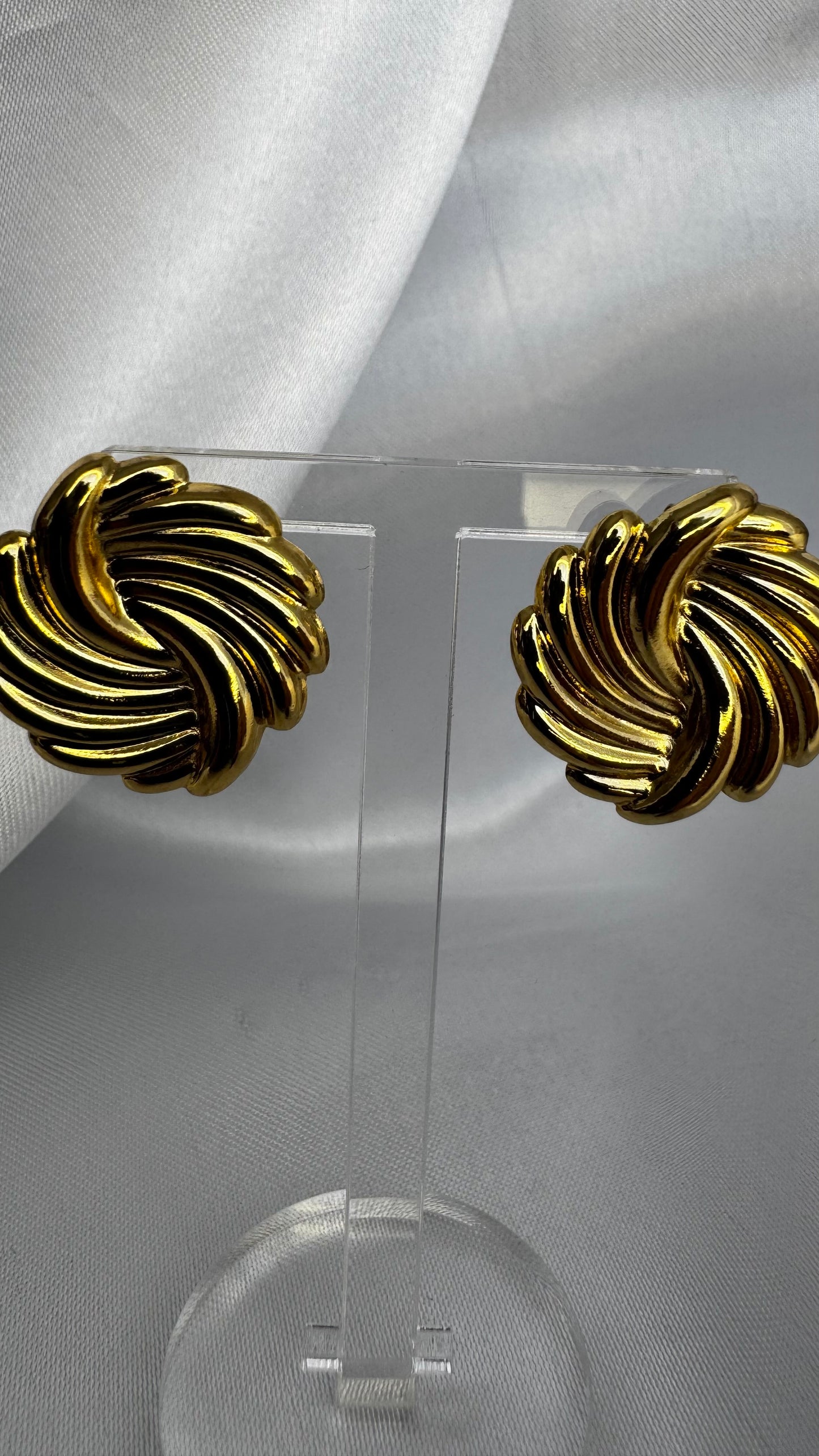 Brinco Redondo Twist