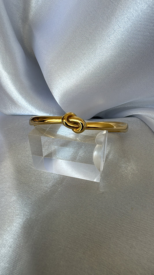 Bracelete Nó Dourado