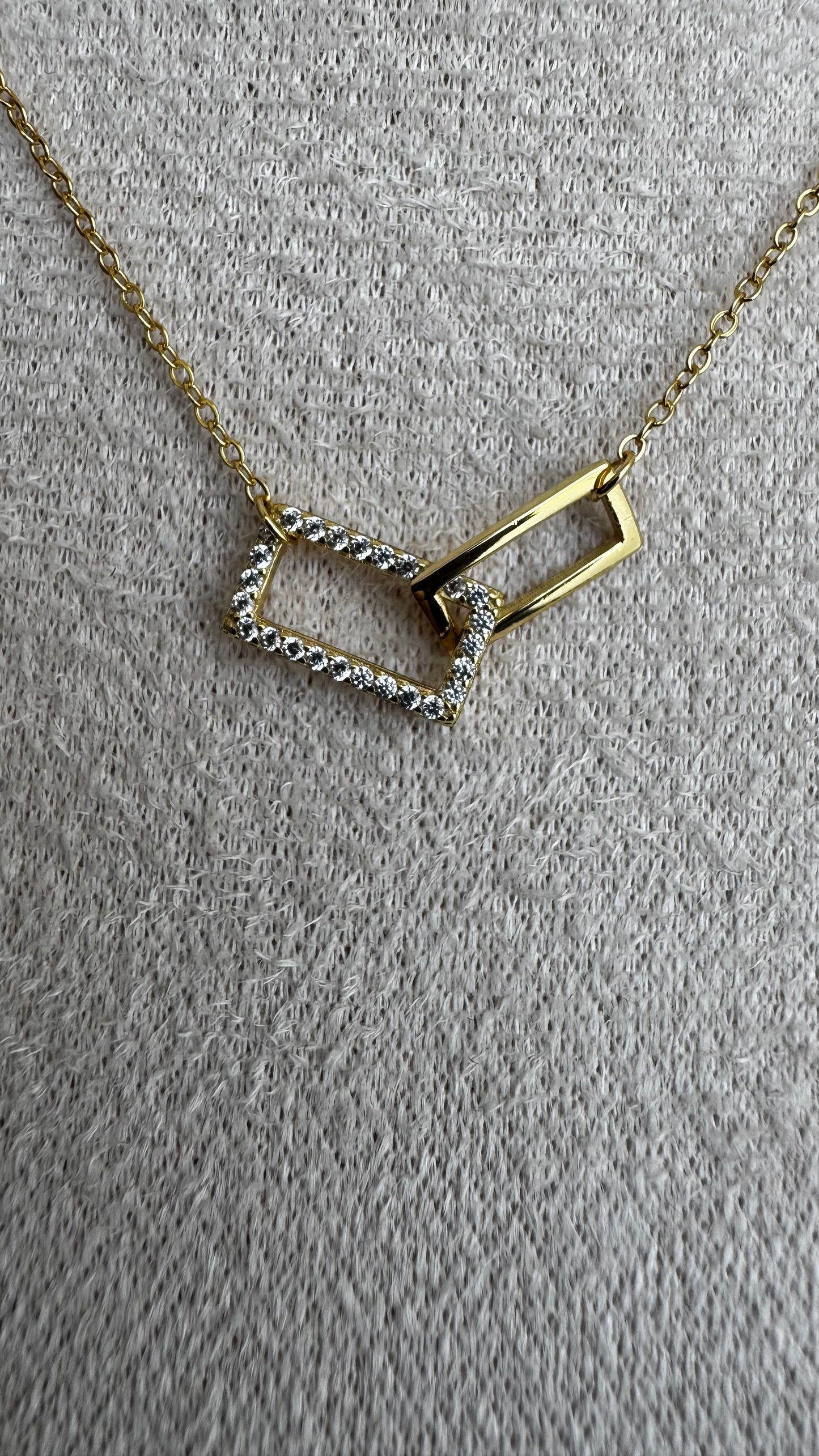 Colar Elos Retangulares com Zircônias 925