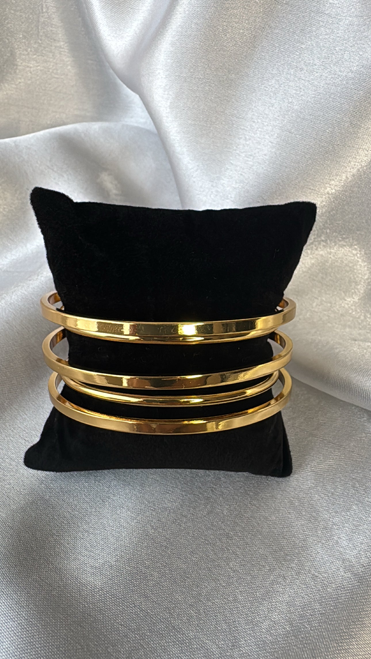 Bracelete múltiplos aros Dourado