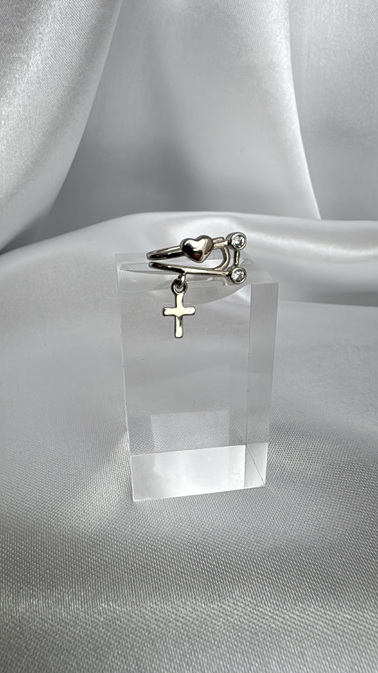 Piercing de encaixe com Cruz Prata