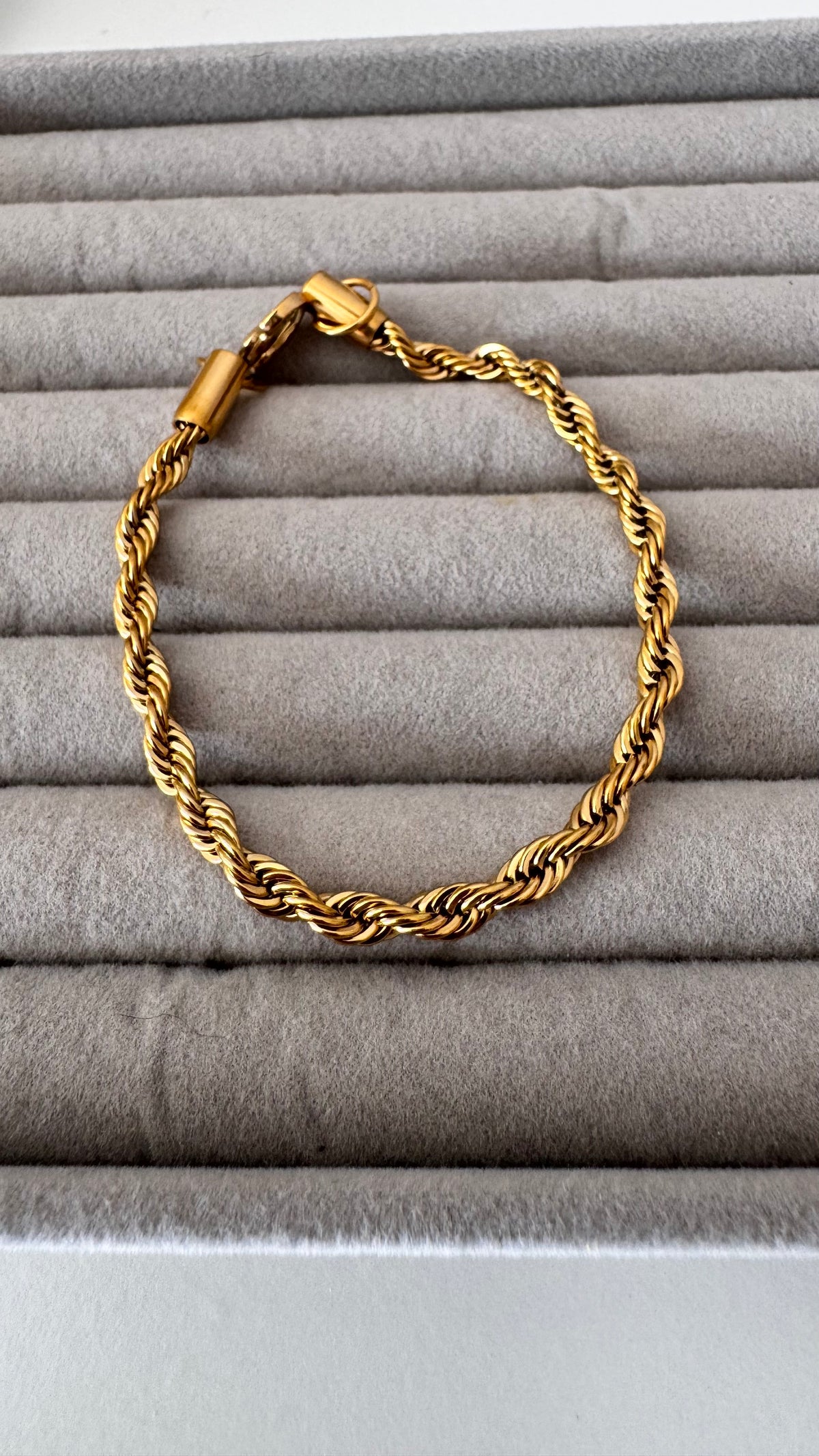Pulseira Cordão Baiano em aço inoxidável Dourada 4mm