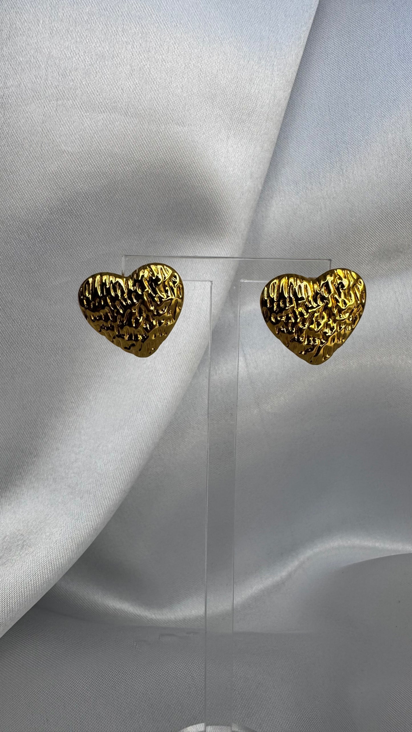 Brinco Coração Textura Riscas