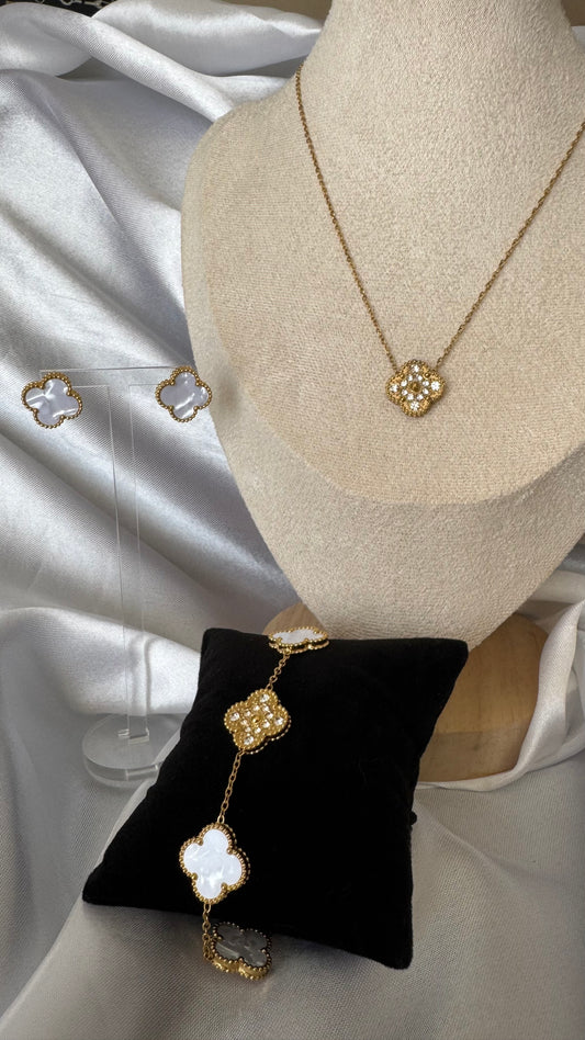 Conjunto Trevo Madre Pérola e Zircônias