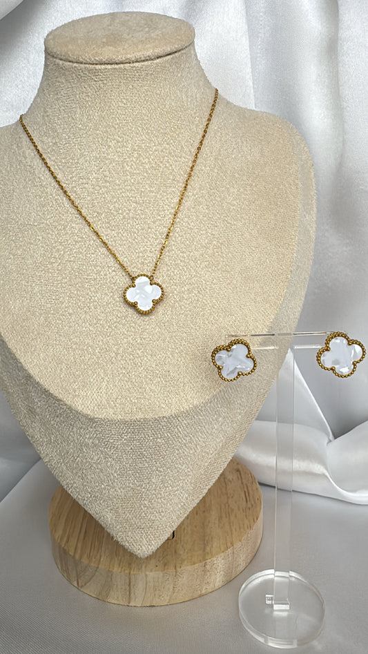 Conjunto Trevo Madre Pérola e Zircônias