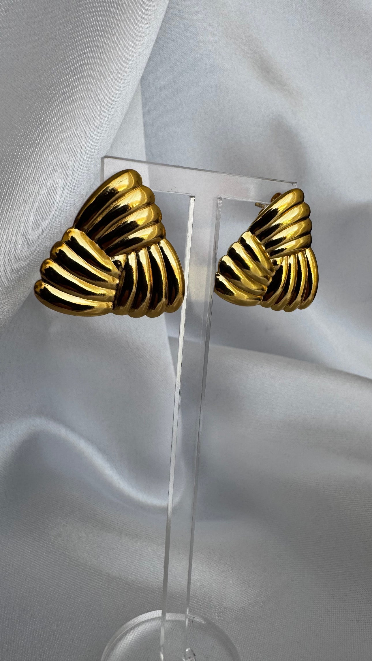 Brinco Triangular Fan